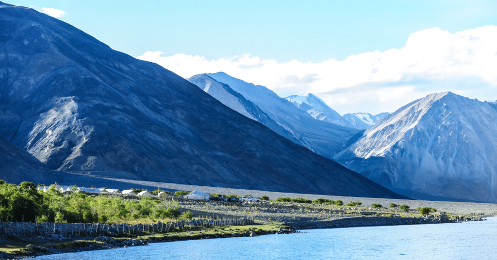 Nubra to Pangong  Distance, Road Condition, Routes & Tips